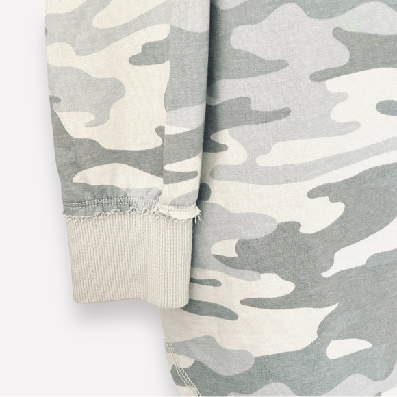 Z SUPPLY Size XS Baby French Terry Gray Camo V-Neck Weekender - Picture 5 of 7